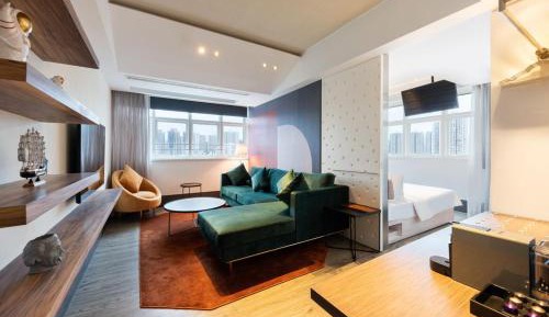 One-Bedroom Suite