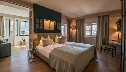 Double Room with Lake View
