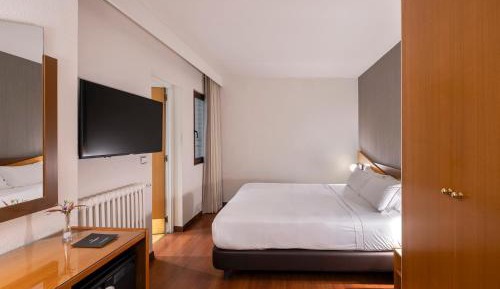 Interior Double Room