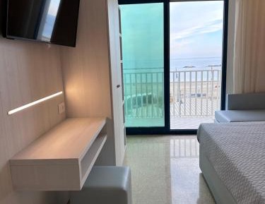 Queen Room with Sea View