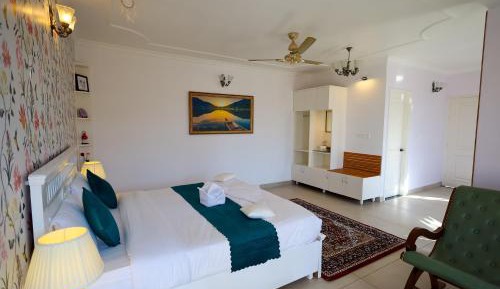 Suite with Balcony