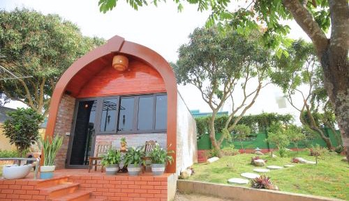 Bungalow - Water Front 