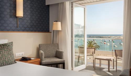 Superior Twin Room with Sea View