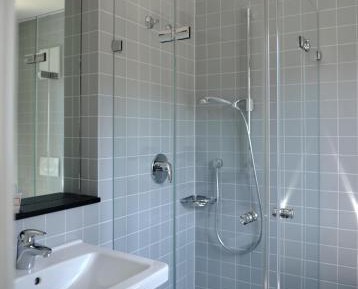 Double Room (1 Adult)