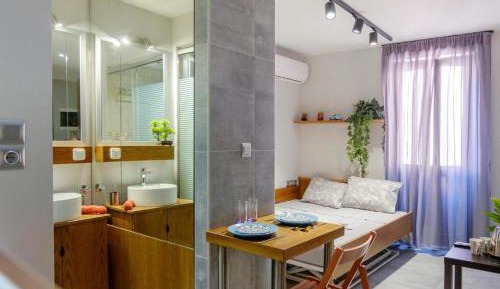 Studio with Balcony