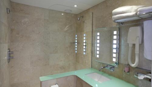 Deluxe Room with Sea View