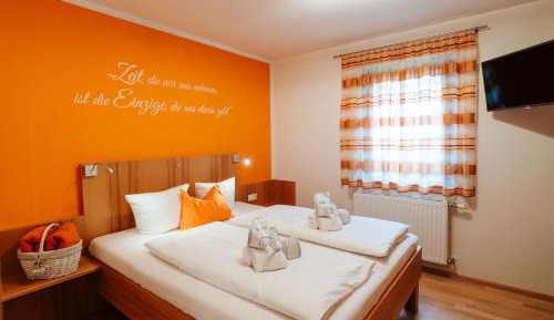 Two-Bedroom Apartment with Terrace - Top 3