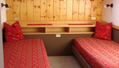 One-Bedroom Apartment - Attic ( 4 adults)