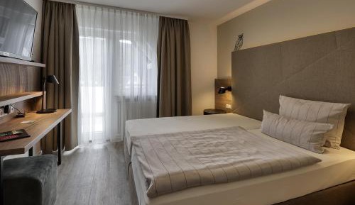 Double or Twin Room with Bathroom