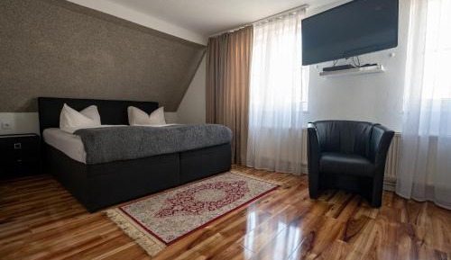Standard King Room