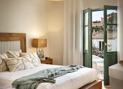 Deluxe Double Room with Balcony and Sea View