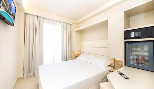 Queen Room with Balcony