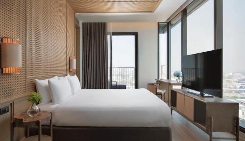 Kaen Corner Suite