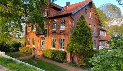 Apartment with Garden View