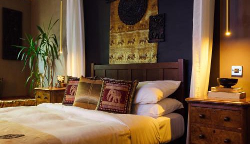 Queen Room