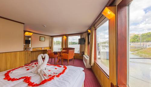 Superior Cabin on Boat