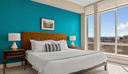 Two-Bedroom Apartment (Self Check-in with Virtual Front Desk)