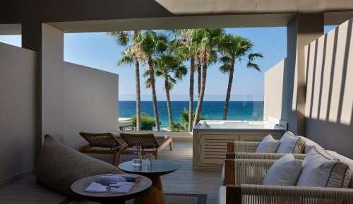 Superior Room Lagoon Sea View Outdoor Whirlpool