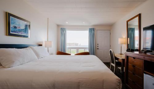Queen Room with Sea View
