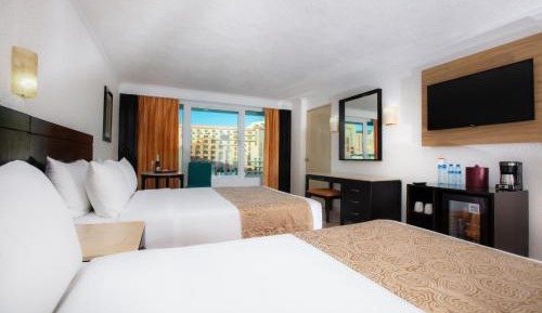 Standard Room with Two Double Beds