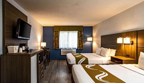 Queen Room with Two Queen Beds - Non-Smoking