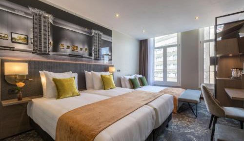 Cozy Quadruple Room