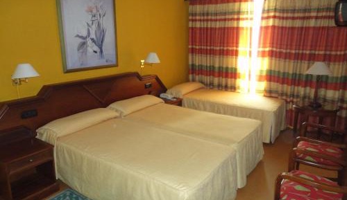 Double Room with Extra Bed (3 Adults)