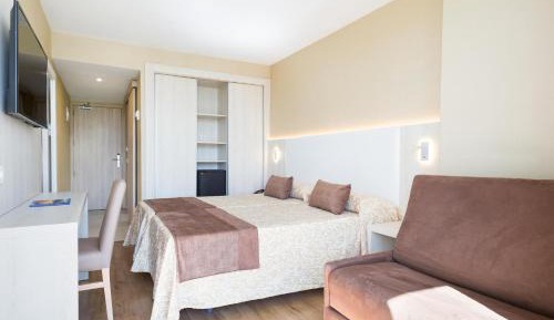 Standard Double Room (2 Adults)