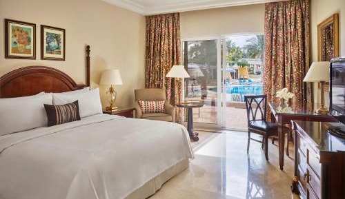 Pool Side King Deluxe Room, Pool Access, 1 bed
