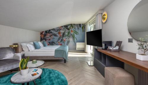 Standard Suite