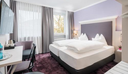 Standard King Room