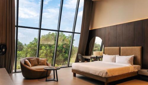 Lake View Suite with Wine tour & Tasting experience at Sula Vineyards, 10% discount on spa & Complimentary welcome drinks on arrival