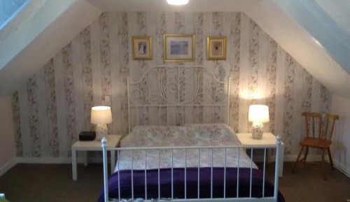 Double Room with Shared Shower