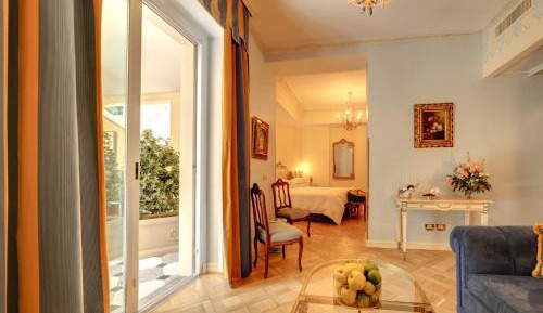 Junior Suite with Garden View