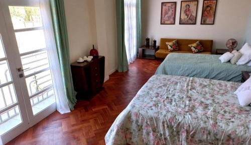 Deluxe Family Room