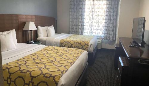 Queen Room with Two Queen Beds - Non-Smoking