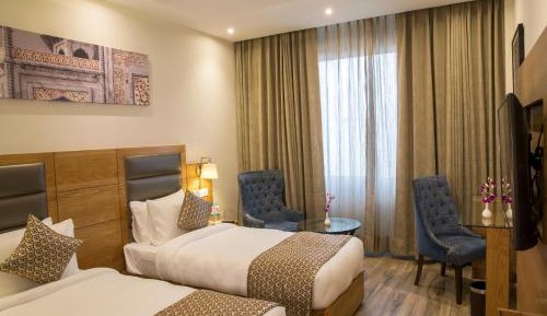 Deluxe Twin Room -Enjoy Happy Hours with 1+1 offer on Alcoholic Beverages, Soft Beverages