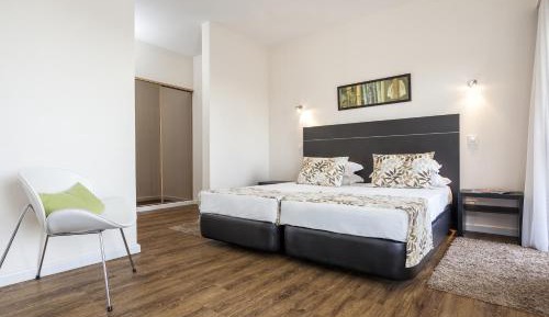 One-Bedroom Apartment (3 Adults)