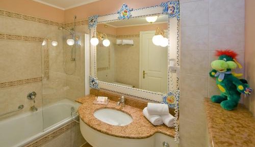 Roulette Themed Room A