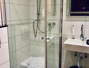 Single Room with Shower