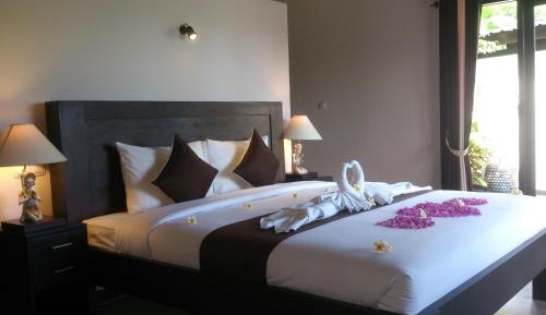 One-Bedroom Bungalow