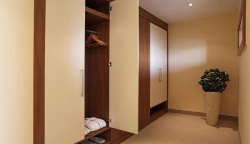 Penthouse Suite with Lake View
