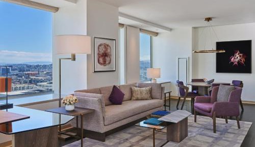 Great Metropolitan Suite, 1 Bedroom Suite, 1 King, Corner room
