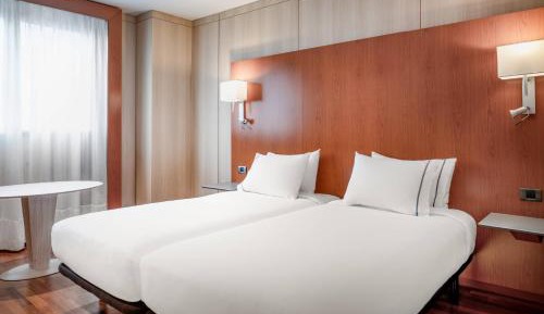 Standard Plus Twin Room