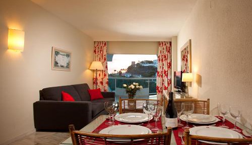 Two-Bedroom Apartment with Terrace (5 Adults)