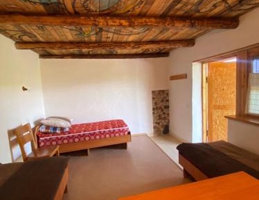 Twin Room with Shared Bathroom