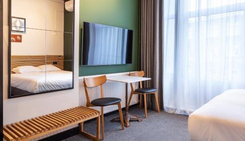 Four Person Room 