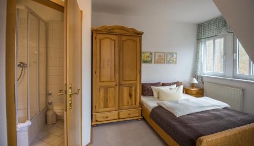 Classic Single Room