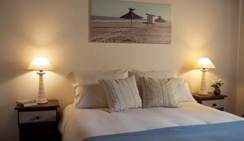 One-Bedroom Bungalow