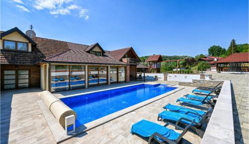 Four-Bedroom Vacation Home